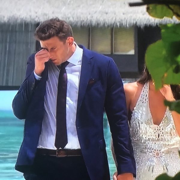 THE BACHELORETTE FINALE!  SHE DID THE DAMN THING.