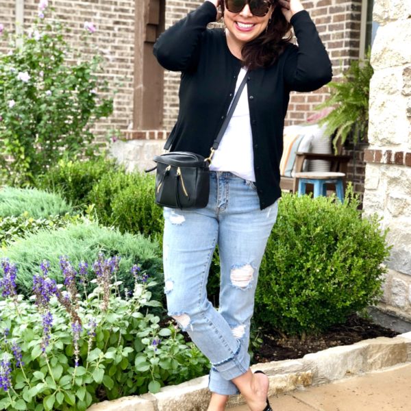 A White Tee, A Black Cardigan, and Boyfriend Jeans| 2 WAYS